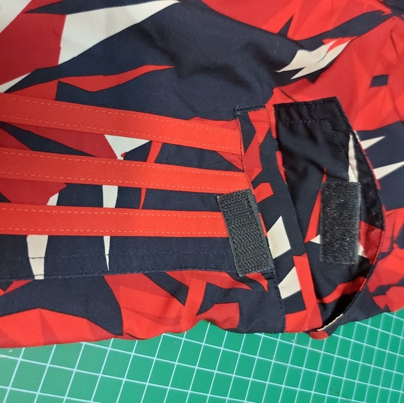 Adidas swimsuit/shorts - Picture 4 of 9